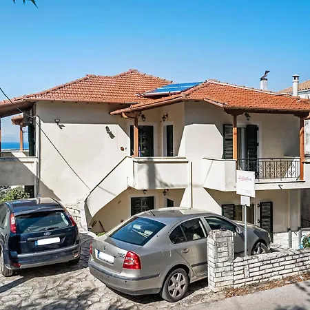 Lefkothea 5 Frínion