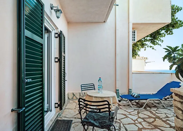 Lefkothea 5 شقة Frínion